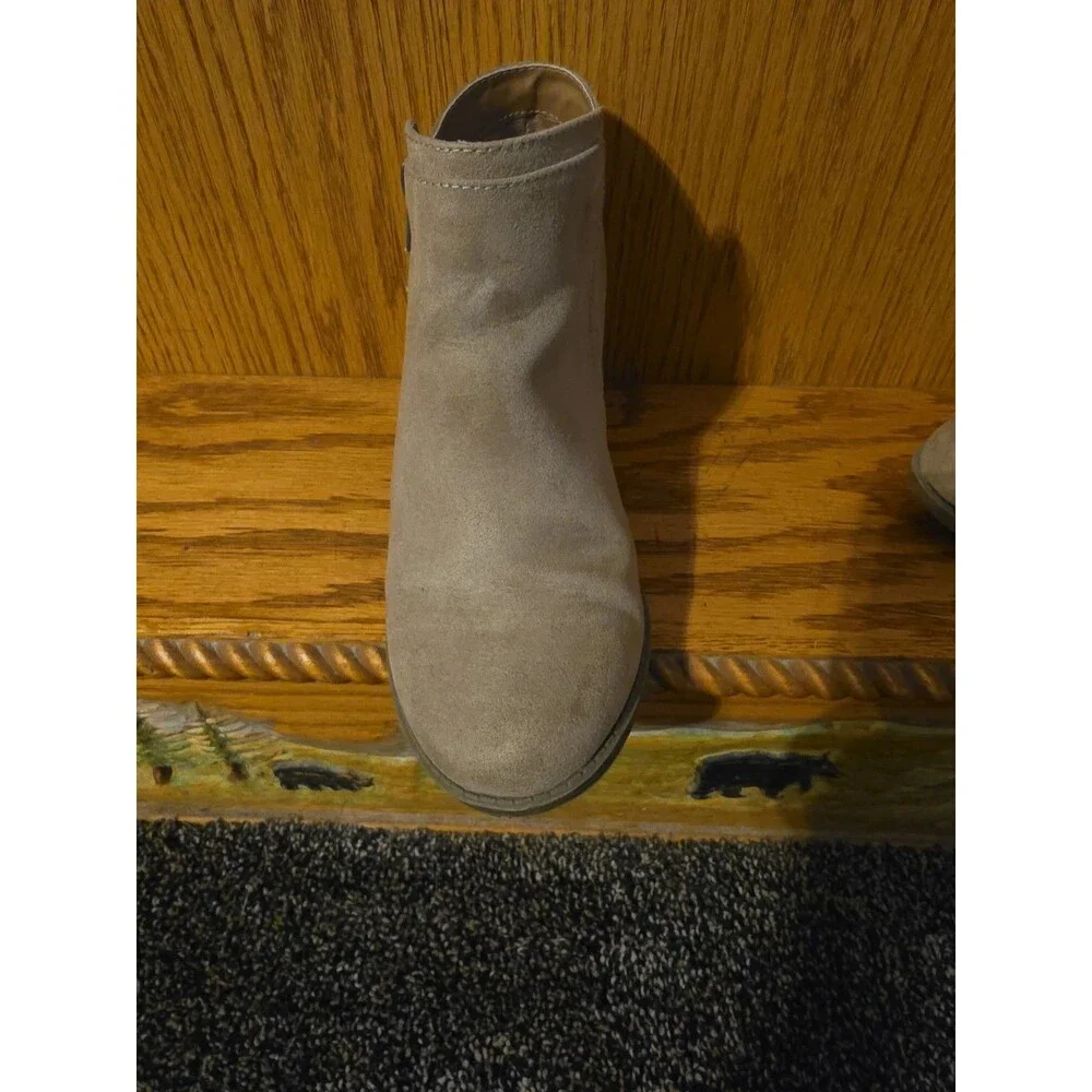 Time And True Tan Faux Suede Ankle Boots Womens Size 6.5